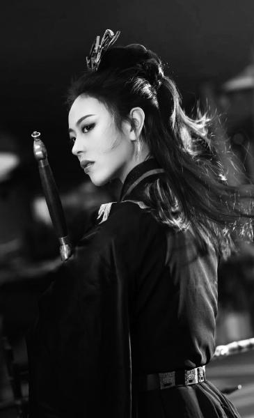 峨眉派集结网络江湖 凌云携小师妹这"乡"亮招